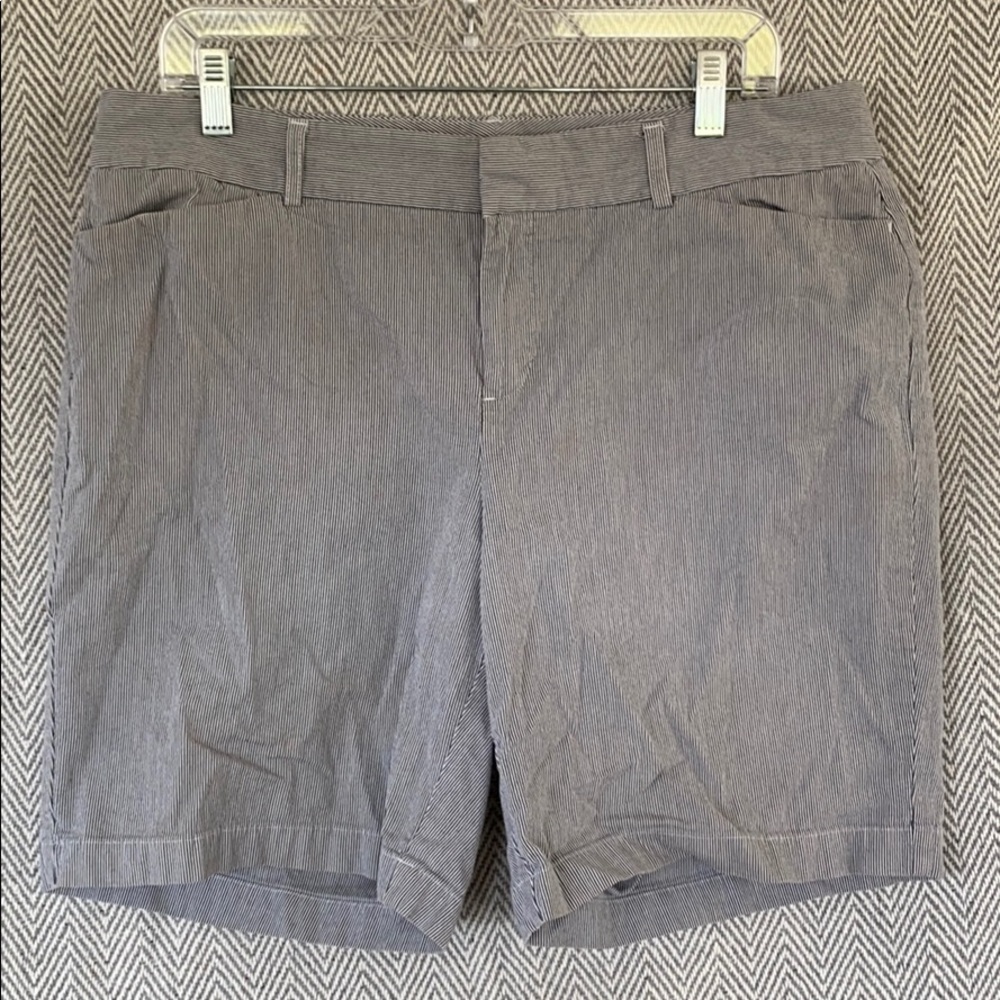 Nice docker shorts